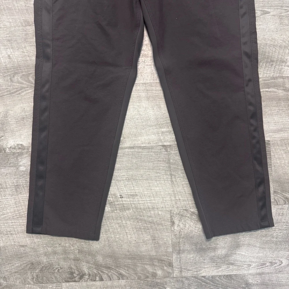 Athleta Wander Hybrid Striaght Leg Pant Walnut Brown Womens Petite Sz. 14P